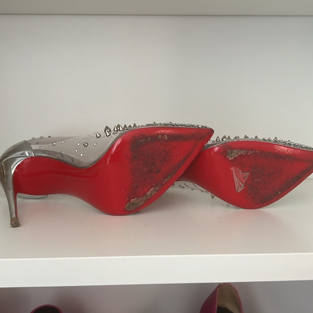 CHRISTIAN LOUBOUTIN GROTIKA SILVER SPIKED PUMPS - Picture 6 of 6